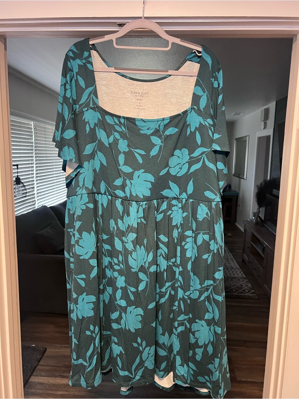 Torrid Size 3 Super Soft Jersey Green Midi Dress with Teal Floral Print